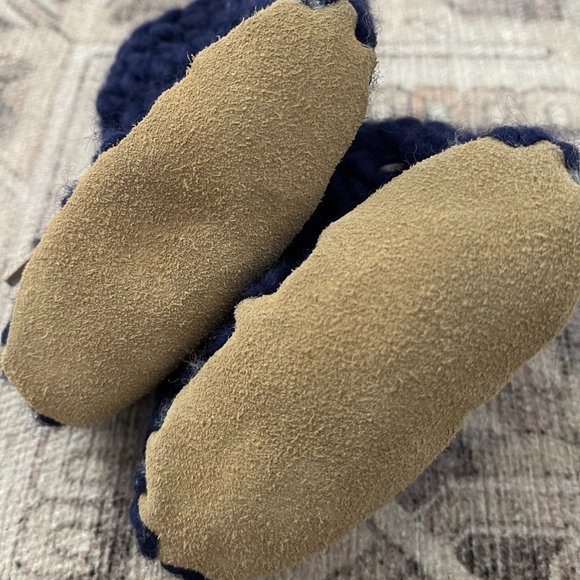 Beba Bean Sweater Moccs - Picture 2 of 3